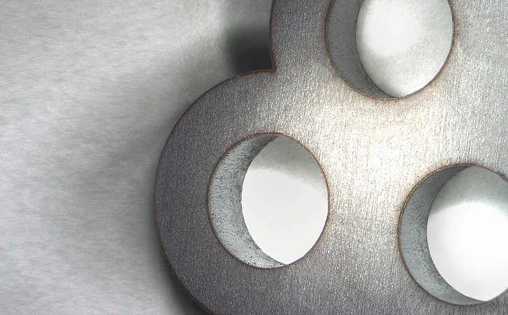 Up to 4-mm-thick stainless steel - low taper / sharp edges