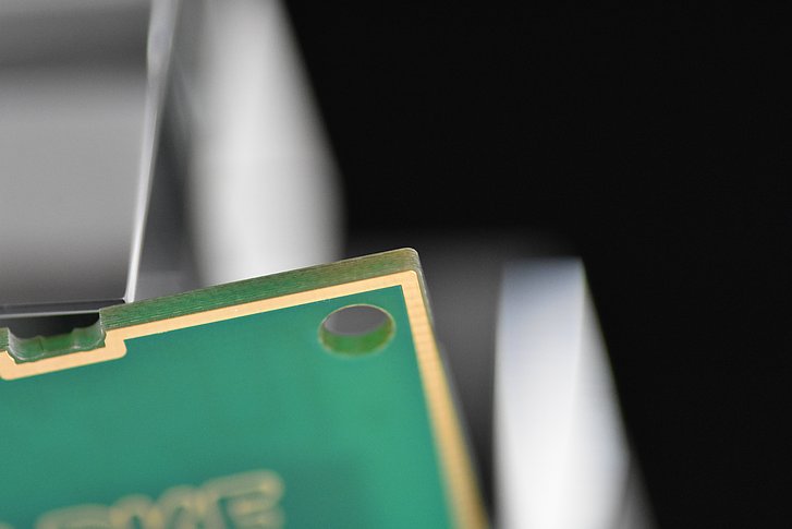 Perfect laser cuts in rigid FR4 material Perfect laser cuts in rigid FR4 material