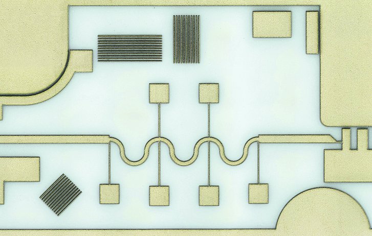 Al2O2 with copper, structured and cut Al2O2 with copper, structured and cut